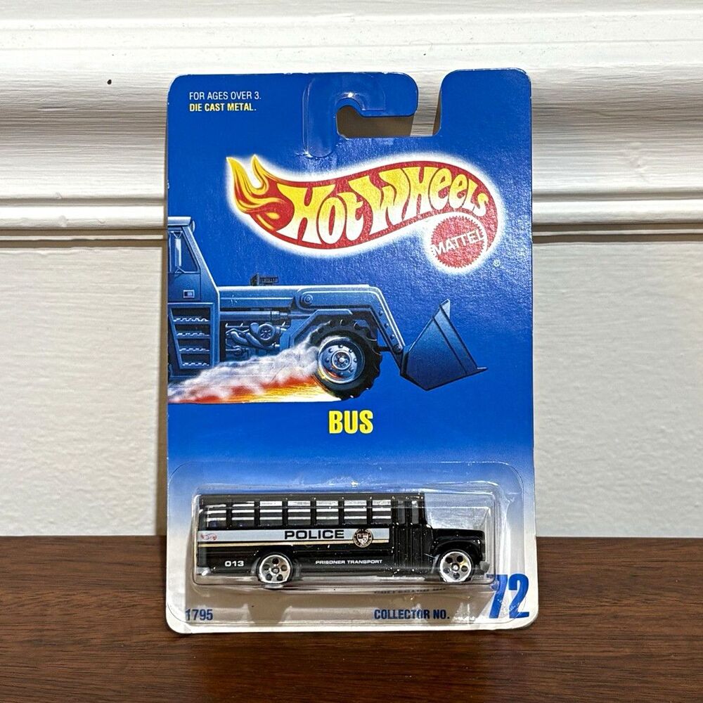 Hot Wheels Classics Bus Police 1:64 Black/White Diecast Unopened Vintage